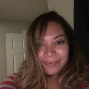 Meet your Posher, Ana